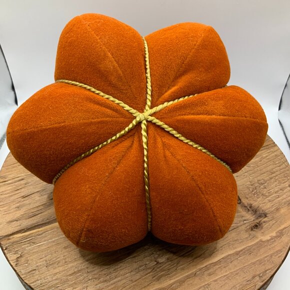 Hallmark Vintage Pumpkin Small Star Gold Tone Bow Plush - Picture 6 of 6